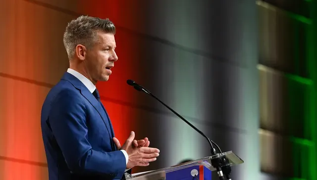 Мадяр поиска оставката на унгарския президент и свикване на НС