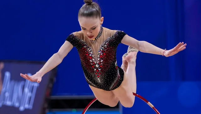 За Стиляна няма спирка, прибра сребро за обръч и бронз за топка на Световното