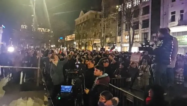 „Спасителят“ Румен Радев се скри - не подкрепи протеста за оставката на Борислав Сарафов