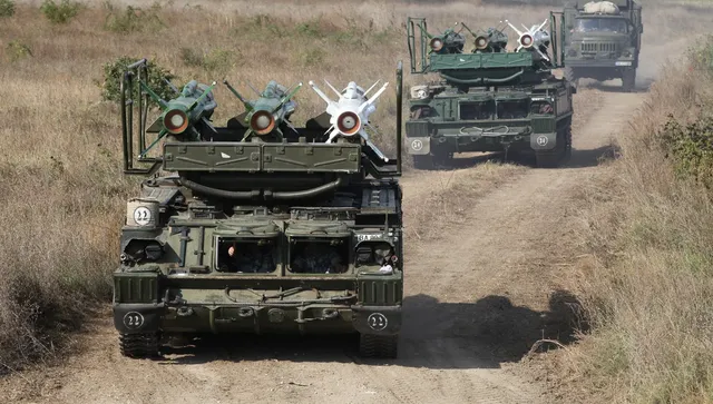 От 9 до 12 октомври личният състав и военна техника ще се придвижва по пътищата у нас