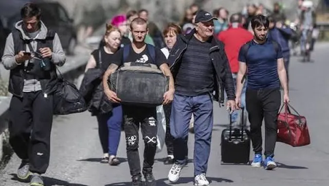 Politico: Руснаци масово напускат страната на фона на слухове за мобилизация