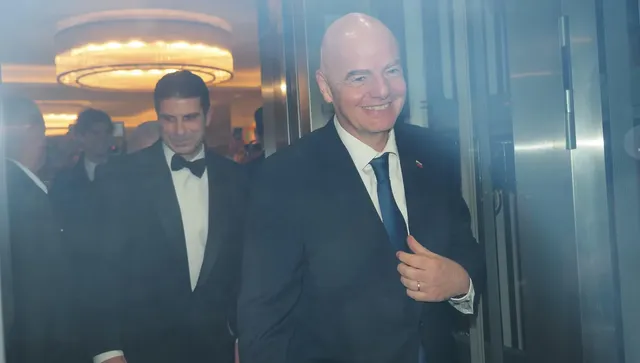 УЕФА умува да бойкотира Световното, Инфантино продавал душата на футбола