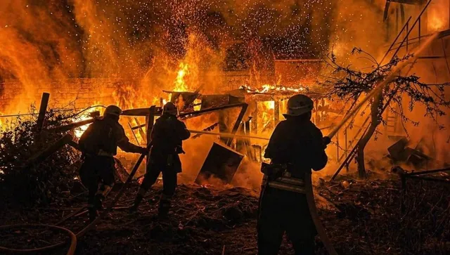 Руска мащабна атака срещу Одеска област, разрушения в болница и жилища, тежко е ранена жена