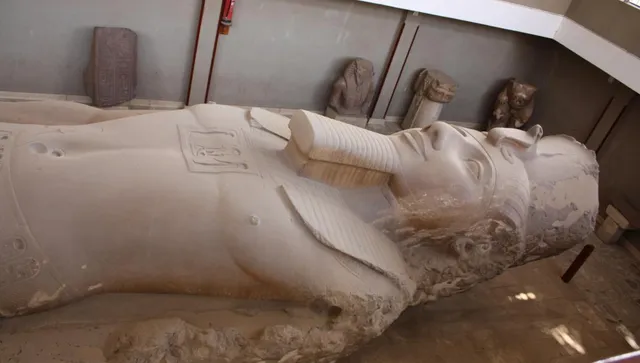 След цял век: Археолози съединиха двете половини на статуя на Рамзес II , погребана в пустинята на Нил