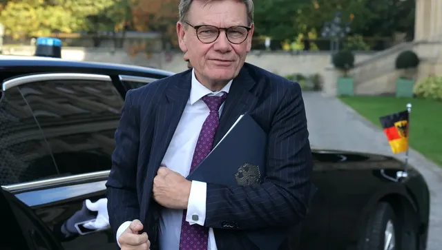 Берлин: Иран да отвори Ормузкия проток и да се откаже от ядрената си програма