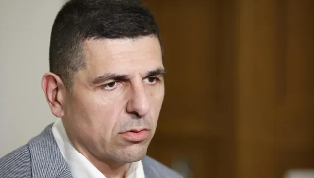 Мирчев: Кабинетът позволява печалби от десетки милиони евро месечно от горива на гърба на българите 