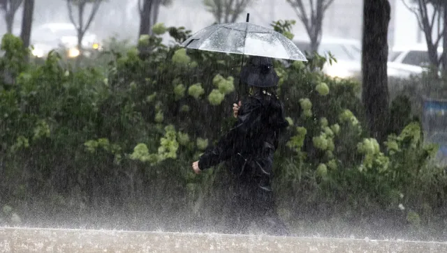 Валежи на запад, които постепенно обхващат цяла България