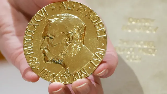 Белгиецът Халзен спечели Нобеловия приз за физика с разкритията си за неутриното от Космоса
