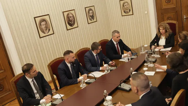„Възраждане“ при президента: Потресени сме, че от ПБ ще теглят нов дълг - тръгваме към фалит на държавата