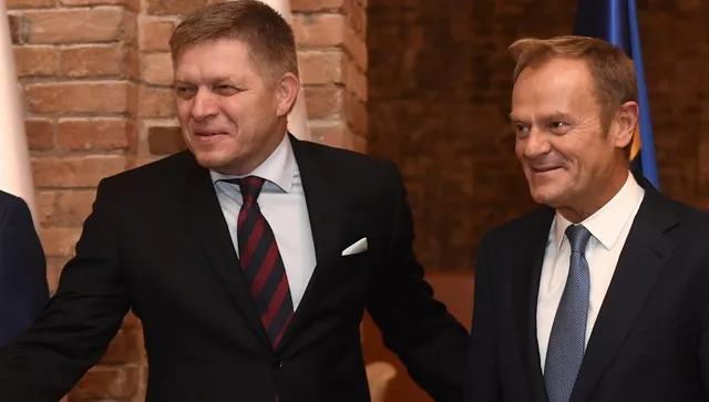 Туск се пошегува с Фицо на срещата на върха на ЕС: Никакви руснаци в стаята