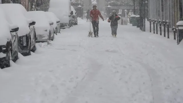 Великобритания в леден капан - сняг, студ и транспортен хаос