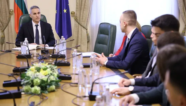  Андрей Гюров се среща с новите областни управители в подготовка за изборите