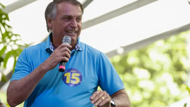 Бразилският експрезидент Жаир Болсонаро е в болница, в интензивно отделение