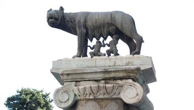 На 21 април  753 г. преди Христа е основаван Вечният град