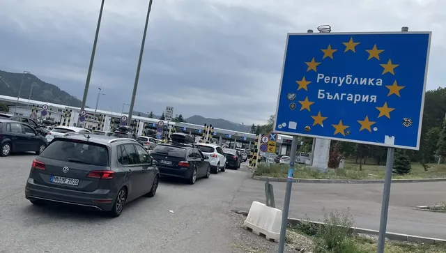 Македонските превозвачи спряха блокадата на граничните пунктове 