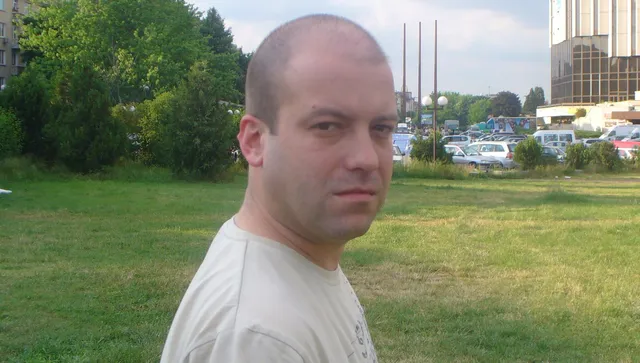 Всяка уважаваща себе си партийна листа задължително трябва да включва...