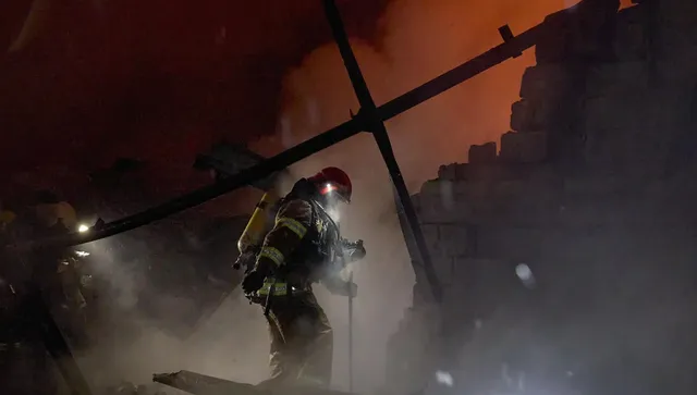 Вривове в Новокуйбишевск и пожар в руска рафинерия на "Роснефт" след дронови атаки