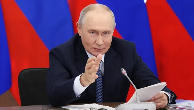 Путин посети за първи път Курилските острови, за които е в остър спор с Япония