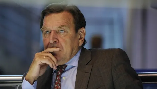 Бившият канцлер Шрьодер отказа да предаде документи за разговорите си с Путин