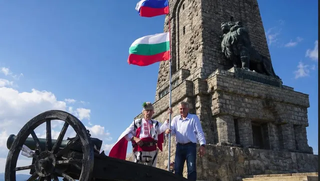 Господства робско съзнание, дегизирано като патриотизъм!