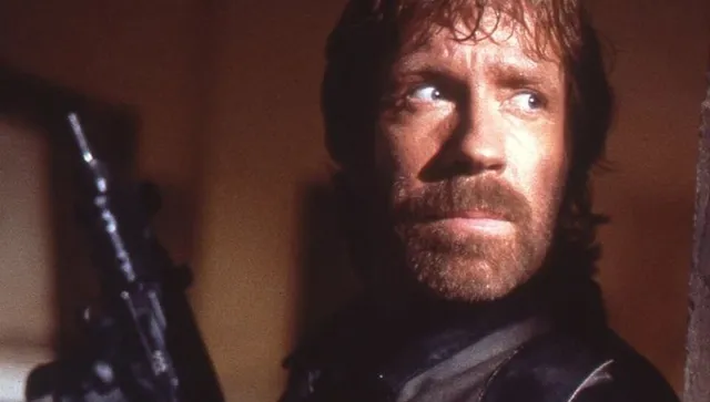 Екшън звездата на 90-те Чък Норис почина на 86 години