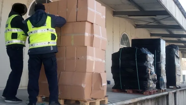 Митничари хванаха 2,3 тона наркотици за полова мощ в ТИР на път за Нидерландия