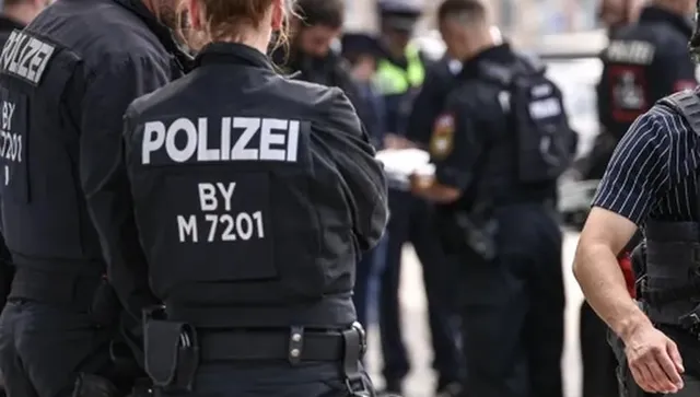 Въоръжен застреля двама край летището на Франкфурт