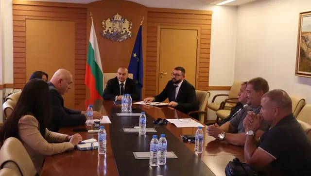 Пламен Абровски: Ще поискаме защитен статут за българската роза в ЕС 