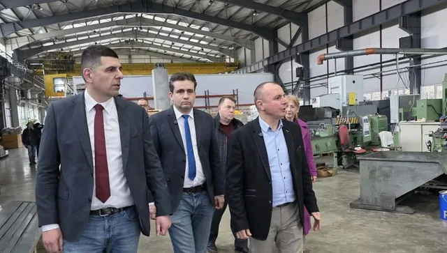 Мирчев и Божанов посетиха фабриката на фирма „Булметал“