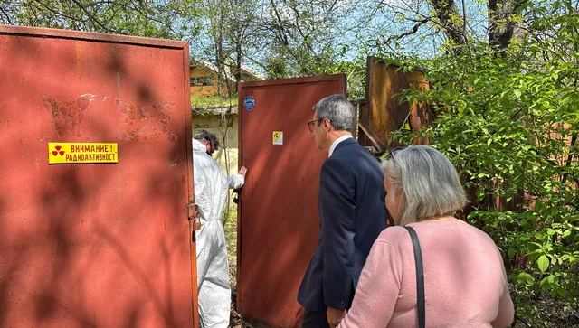 Трайков разпореди премахване на радиоактивни отпадъци от софийски квартал