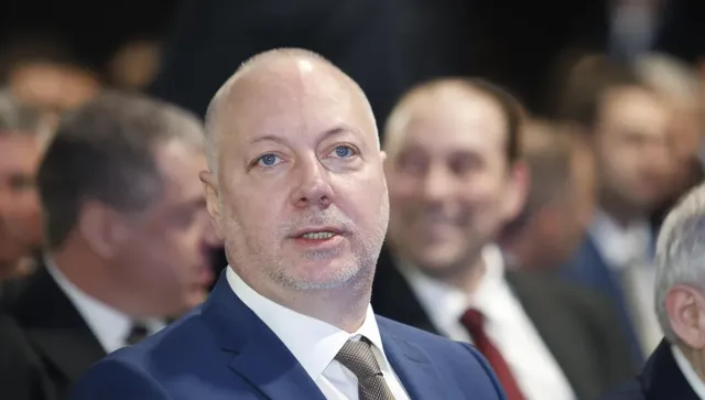 Желязков:  Правителството трябваше да направи крачка назад, за да направим крачка напред за еврозоната  