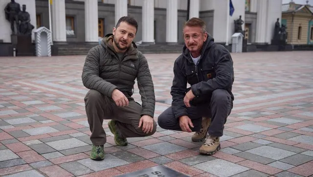 Шон Пен към украинските военни: Срам ме е от американския паспорт