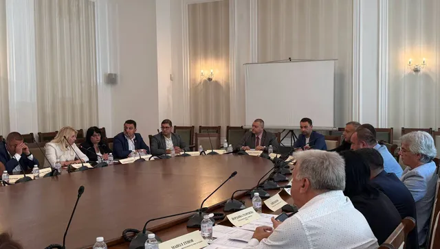 Свилен Трифонов: Държавата трябва да предприеме действия за устойчиво решение на водната криза в Добрич