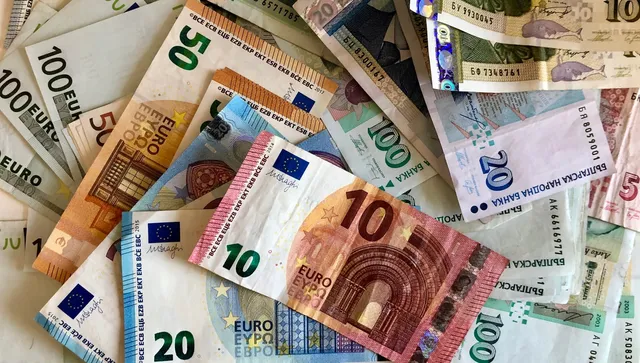 За улеснение на клиентите: БНБ отваря извънредно касите днес за обмяна на левове в евро