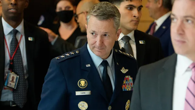 Лари Джонсън: Тръмп е поискал ядрените кодове - ген. Кейн му е отказал