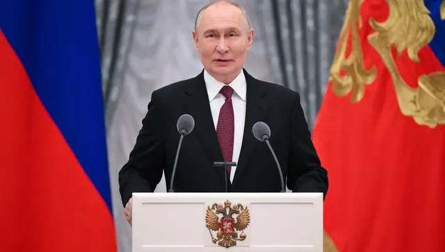 За първи път Путин призна, че руската икономика се забавя; реално тя се задушава