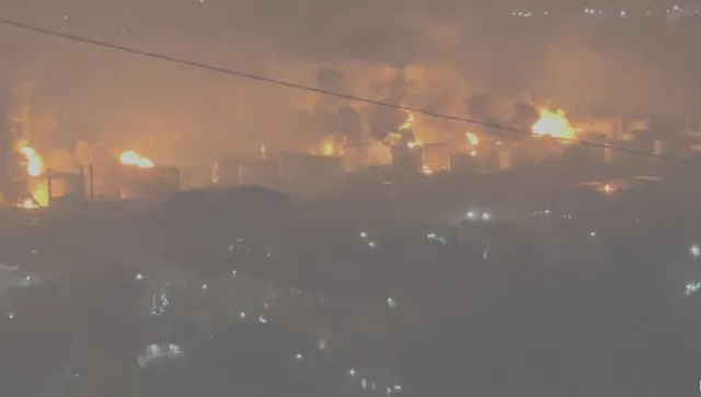 Мощни експлозии и голям пожар в руското пристанище Туалсе - след атака с дронове 