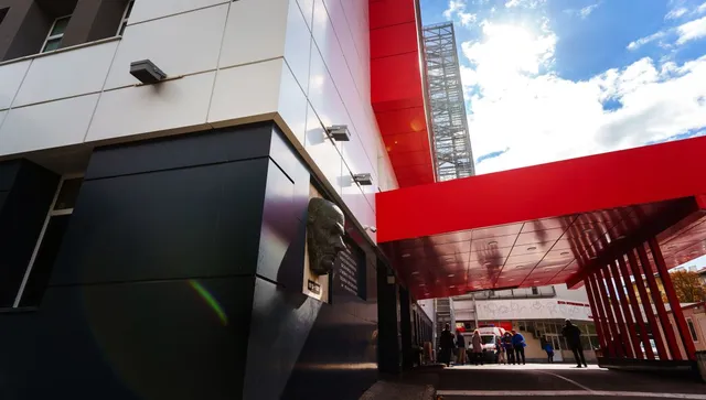 144 пострадаха за денонощие в София: Паднали са по заледени улици