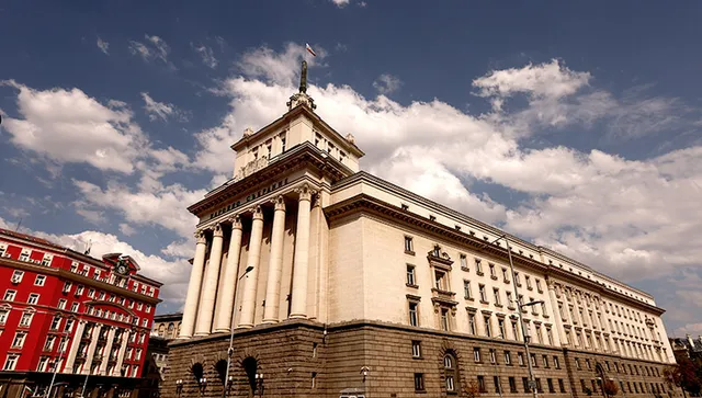 Извънредно заседание в парламента за кризата с горивата в Близкия изток