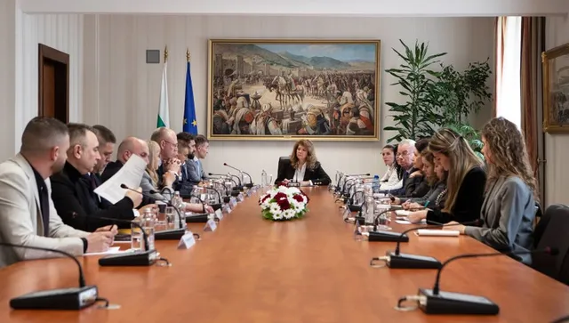 Илия Лазаров: РСМ трябва на изпълни поетите ангажименти без излишни балкански тарикатлъци