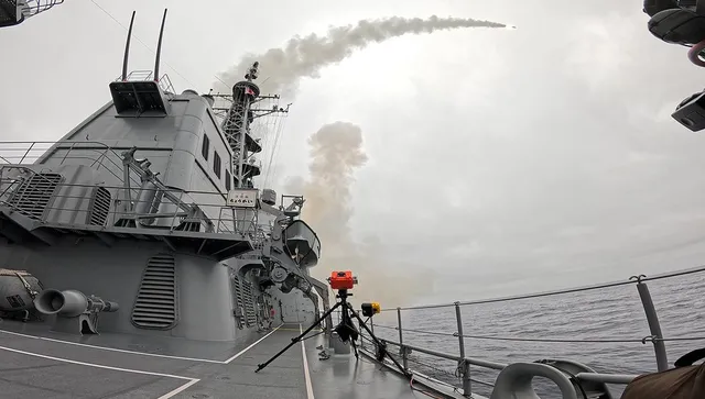Япония за първи път изстреля ракета Tomahawk от собствен ескадрен миноносец