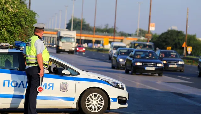 Засилен трафик към столицата в последния почивен ден