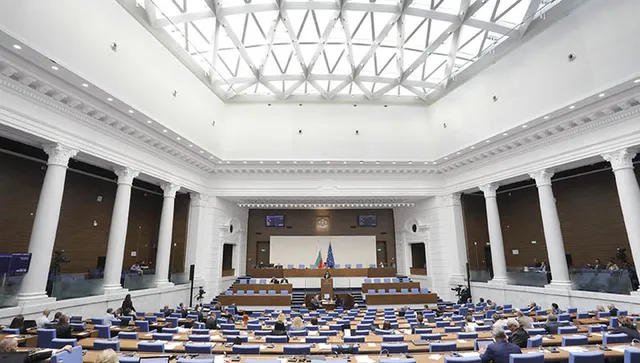 Извънредно заседание на енергийната комисия заради парите по ПВУ