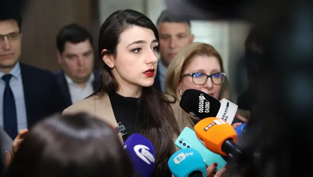 Лена Бориславова сподели резерви за по-нататъшното си участие в политиката