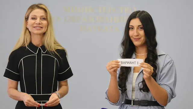 Седмокласници и десетокласници са на изпит по математика - какво е новото?
