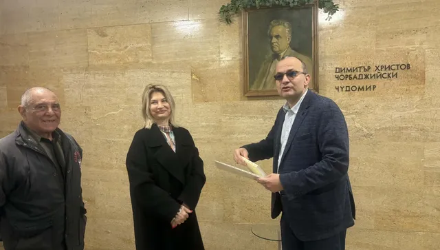 Общобългарски комитет „Ген. Иван Вълков“ отличи Мартин Димитров с Почетна грамота за опазване на паметта и демокрацията
