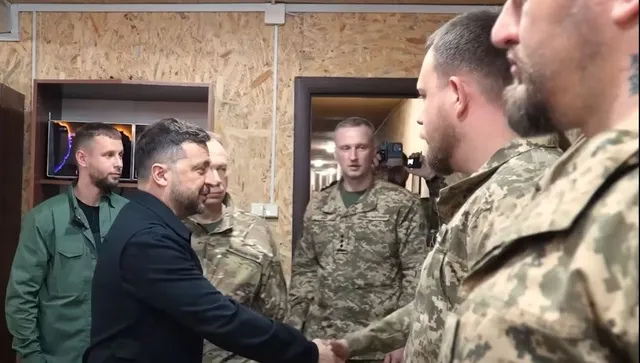Зеленски отиде при украинските защитници на фронта в Югоизточна Украйна