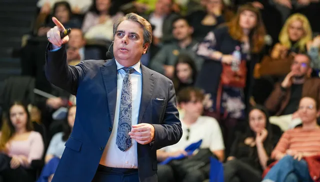 Асен Василев представи план как България може да стане богата държава, въпреки кризите