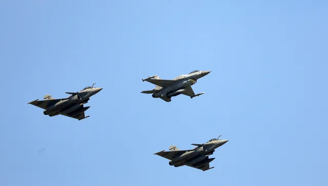 Полски Ф-16 прехванаха руски изтребители над Балтийско море  