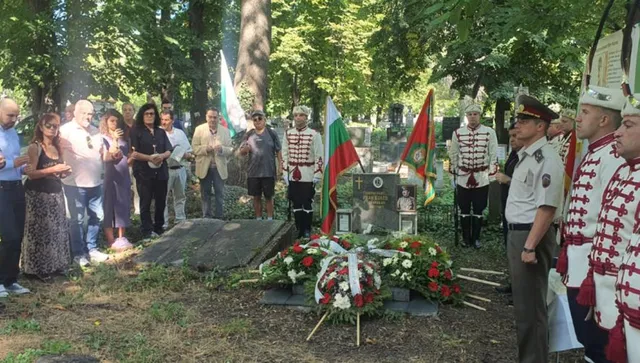 България помни своите истински герои - родолюбци отдадоха почит пред паметта на ген. Иван Колев 